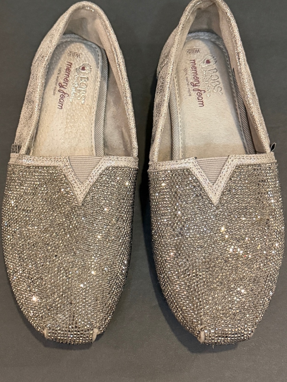 BOBS Size 8.5 Rhinestone Metallic Silver Sparkle Slip On Flats Shoes Holiday